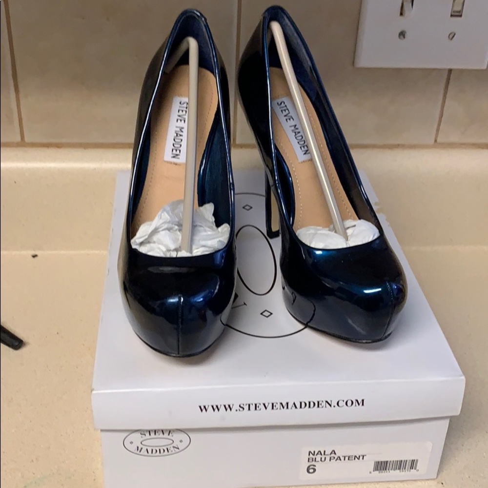 Steve Madden Deep Blue Heels